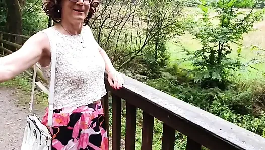 A walk with nothing under the skirt