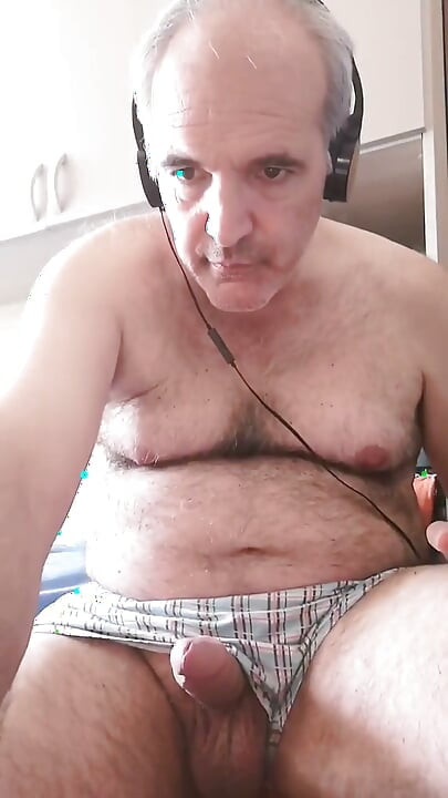 I Massage My Penis Eager for Caresses!