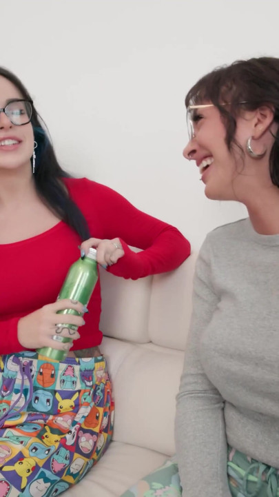 Truth or Dare Turn Into a Spicy Threesome with His Girlfriend's Best Friend - Effy Cutie, Natasha Noel, Alex Mack | Clip 1
