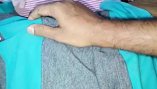 Kıllı amcık desi köylü kızın vücudunu azdırıyor