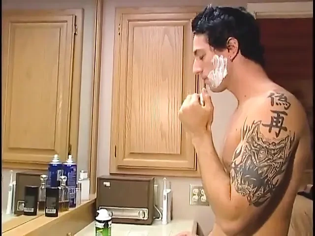 Guy filling her with his big cock
