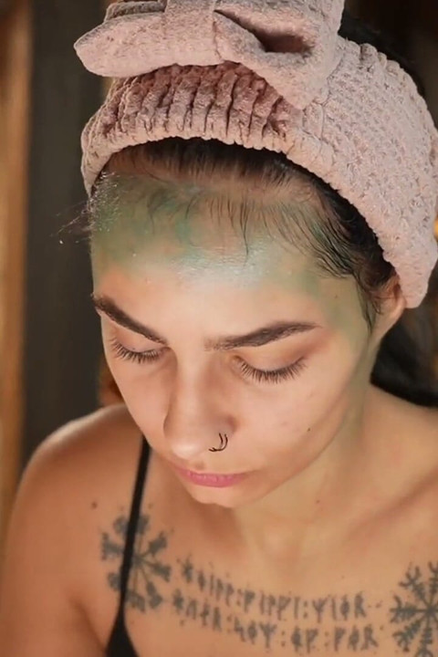 Alexa's Cosplay Glow-up for the Live Chat