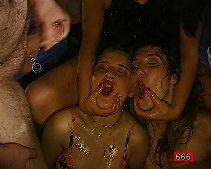 Vintage Teens in Piss and Cum Bukkake Hardcore Ggg John Thompson