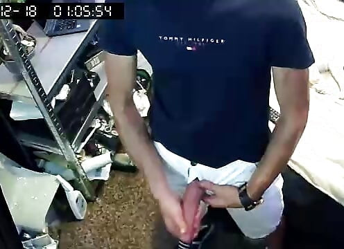 मेरे लंड को चूसने की जरूरत है