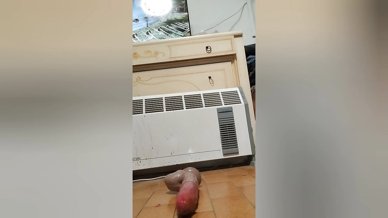 ふしだらな女装者がウェブカメラで再生