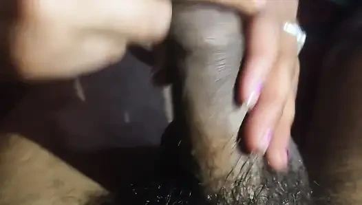 сосет член в первый раз