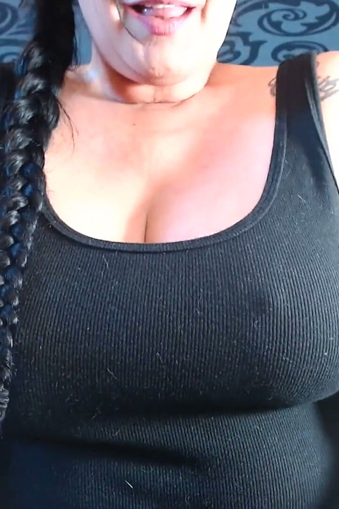 Big Sexy Titties Hard Nipples See Thru Top Bouncing Flexing