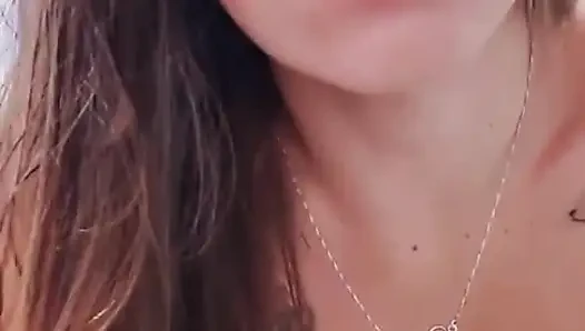 JOI geführter handjob - komm in meinen kleinen mund - Sofia felix