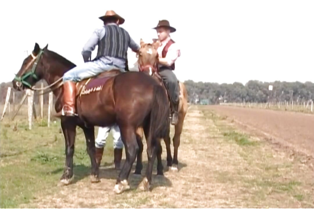 Cowboys fuck guy in threesome