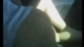 Sexo en el coche en el campo