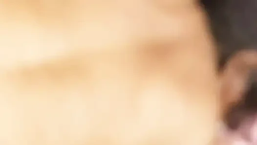 Индийская дези бхабхи хардкорно трахается со спермой в рот