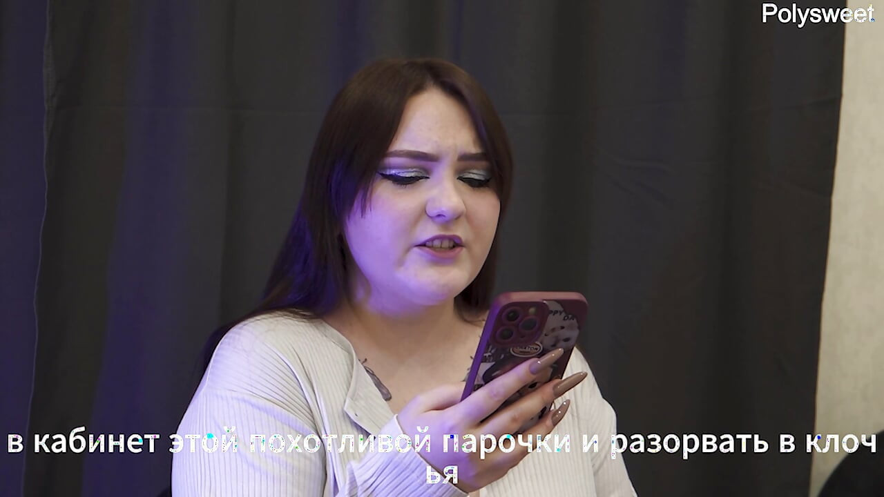 Πορνό ιστορία - Ο σύζυγος γλείφει τα χύσια ενός άλλου άντρα από το μουνί της γυναίκας του (πρωκτικό, κερατάς, χύσιμο)