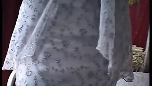 Her iki deliğini de siktiren vahşi Alman sürtük