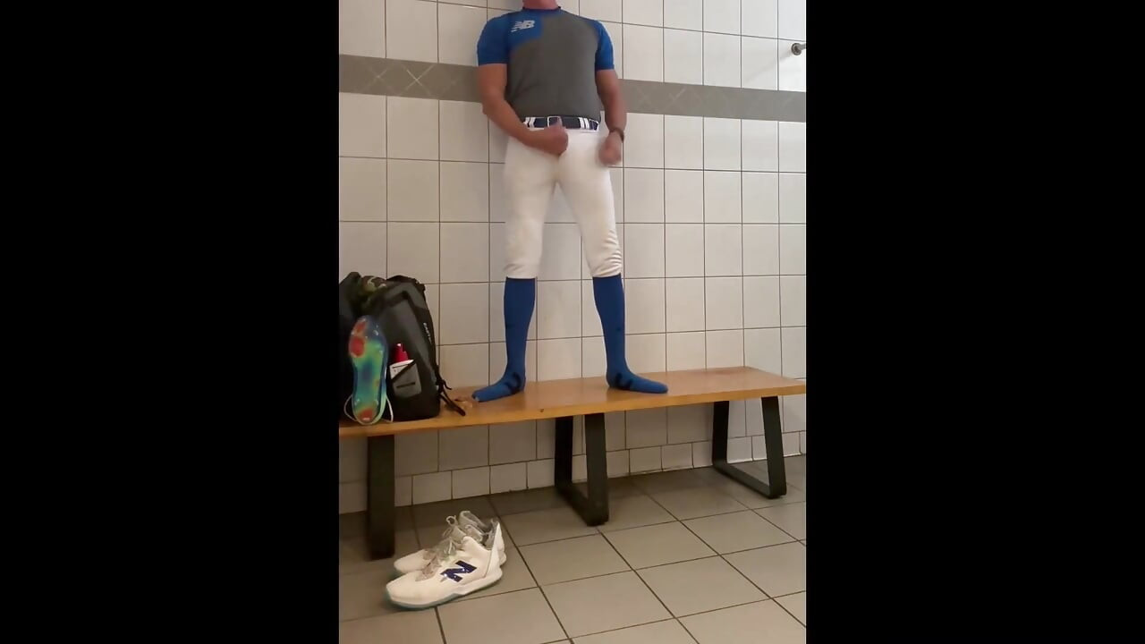 Alpha fun dans le vestiaire avec Jockdad87 Partie 2