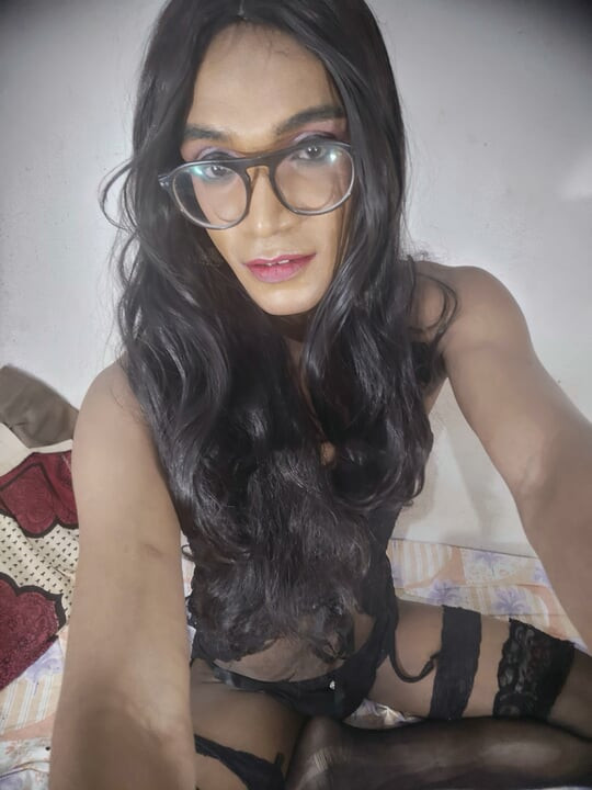 indian sissy girl cumming in stockings