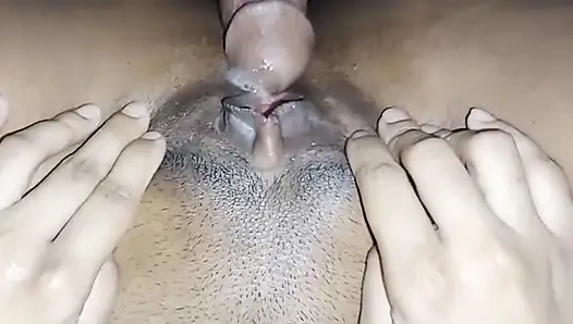 Uzun zamandır görmüyor ilk kez anal seks deniyor