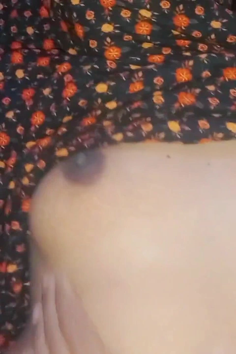 我操了我的 bhabi 并让她射精