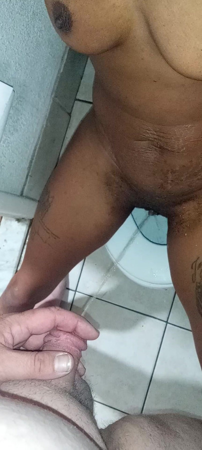 Wet wet getting peed on