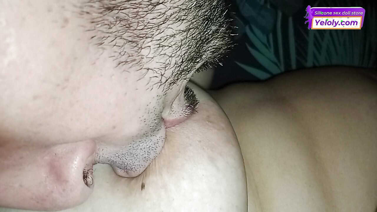 I just want to suck her nipples, follow my addiction for her big natural breasts - YELOLY SEX DOLL