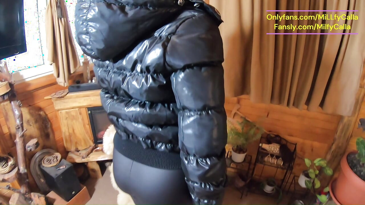 Uske kožne pantalone i sjajna sisata košulja JOI - pušenje, zadirkivanje i sperma na mom natečenom kaputu