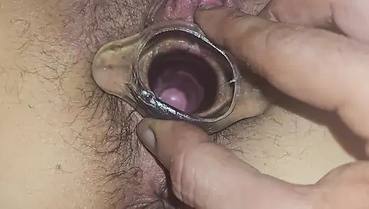 Sexywifedd 1st time fisting herself