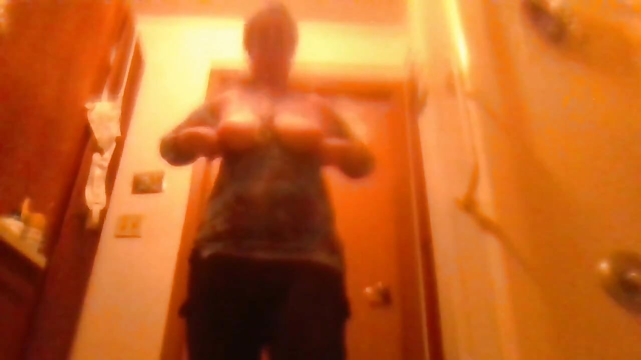 Slow Dace tira a roupa comigo no primeiro encontro
