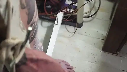 Хорошая девушка, обращение с нечестивым распятием и членом