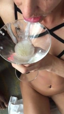 Sexy petite HotWife ( No cum but hot )