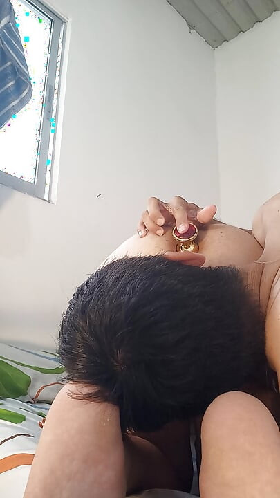 शानदार डीप थ्रोट लंड चुसाई