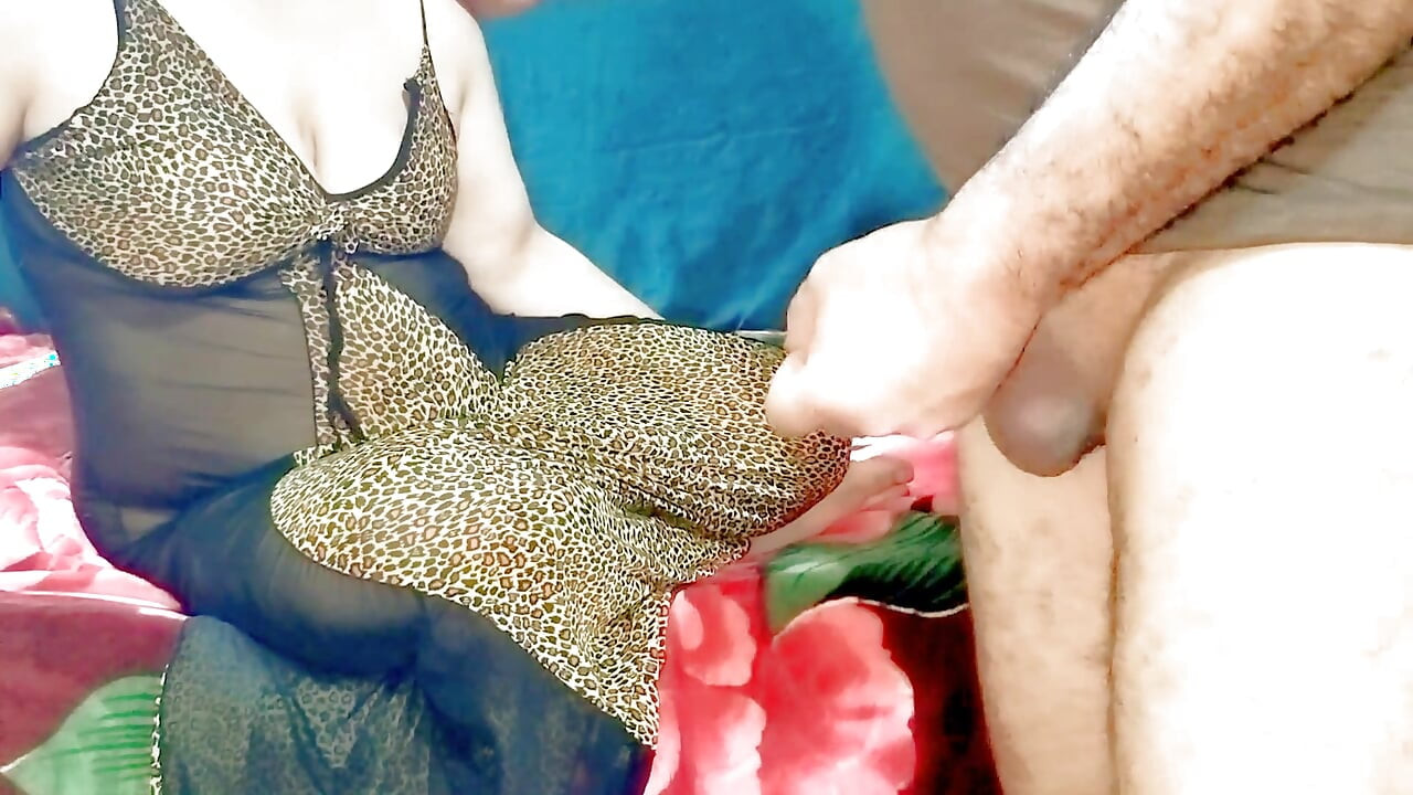 สามีของฉันกำลังนอกใจฉันกับเพื่อนสาวโมนา