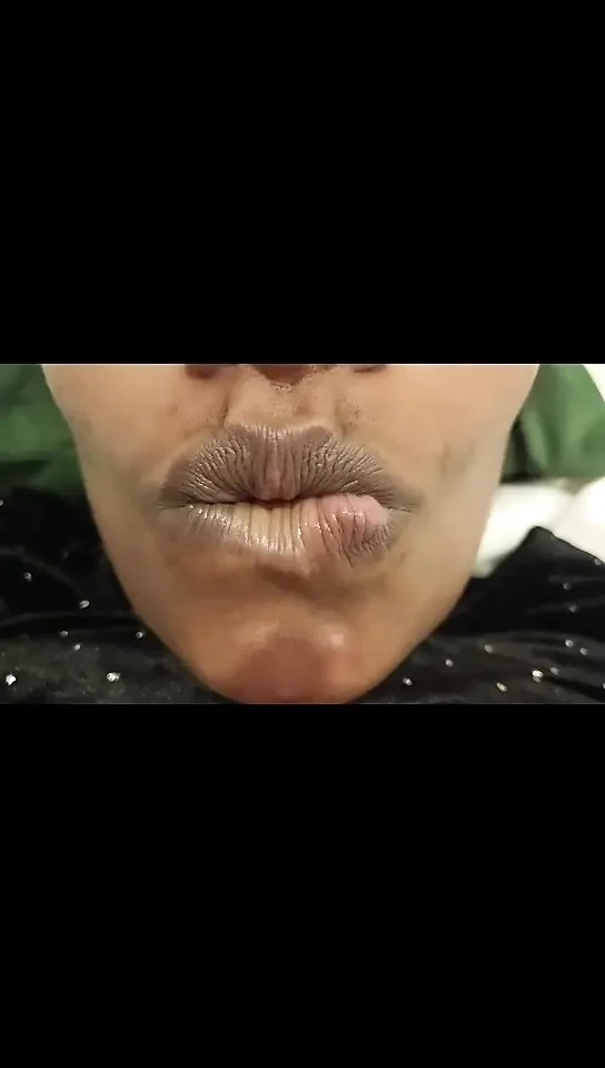 德西妻子操逼和贫穷