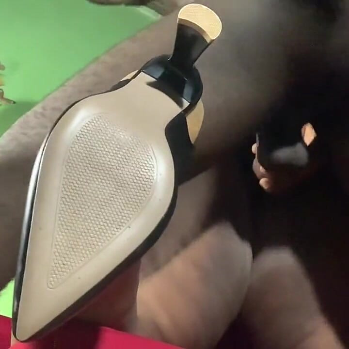 Married Woman Pays Her Boyfriend a Visit and Got Creampied