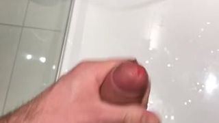 Cum en el baño