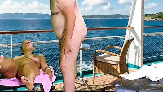 PERJALANAN PERAHU SEKS DI LAUT DENGAN ADAMANDEVE DAN LUPO