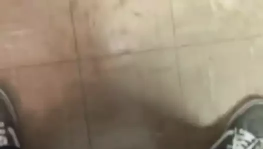 Başka bir köpüklü 31 ve boşalma
