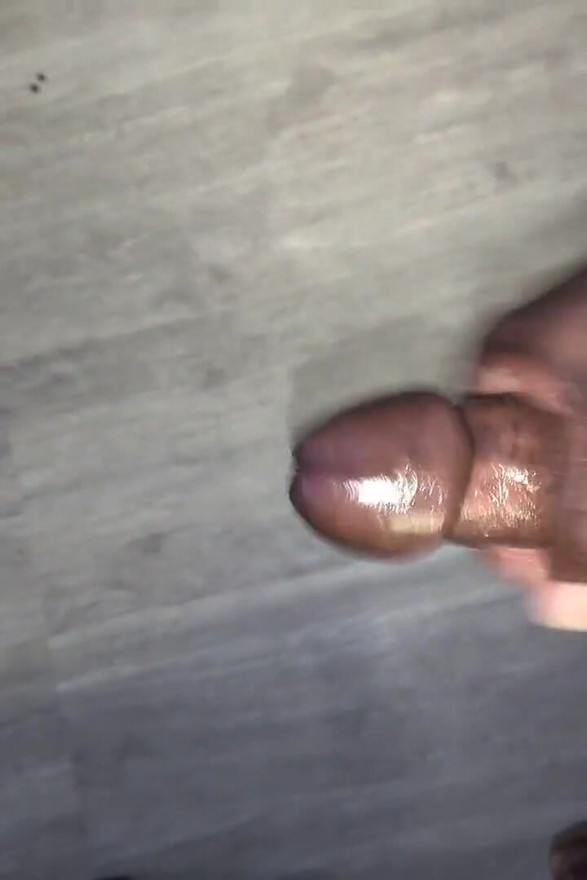 Long Thick Dick Dumps in the Kitchen