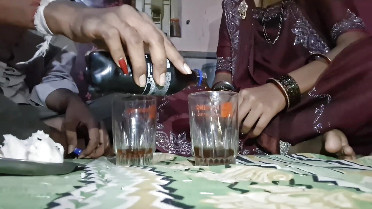 Step sister ko drink karake chaudah behen ki badi chhoot bade boobs