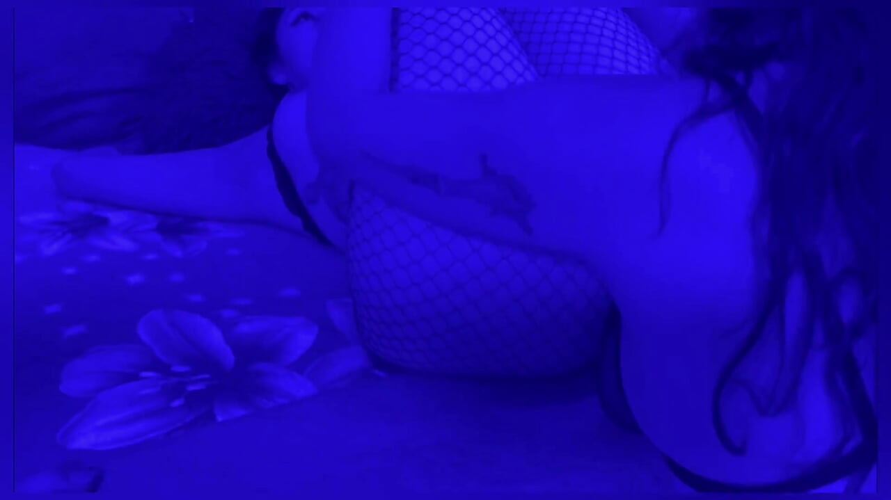 Fetish Lesbian Strangers Very Hot, with a Very Ass