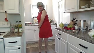 Housewife Sveta Lusin. 2025la
