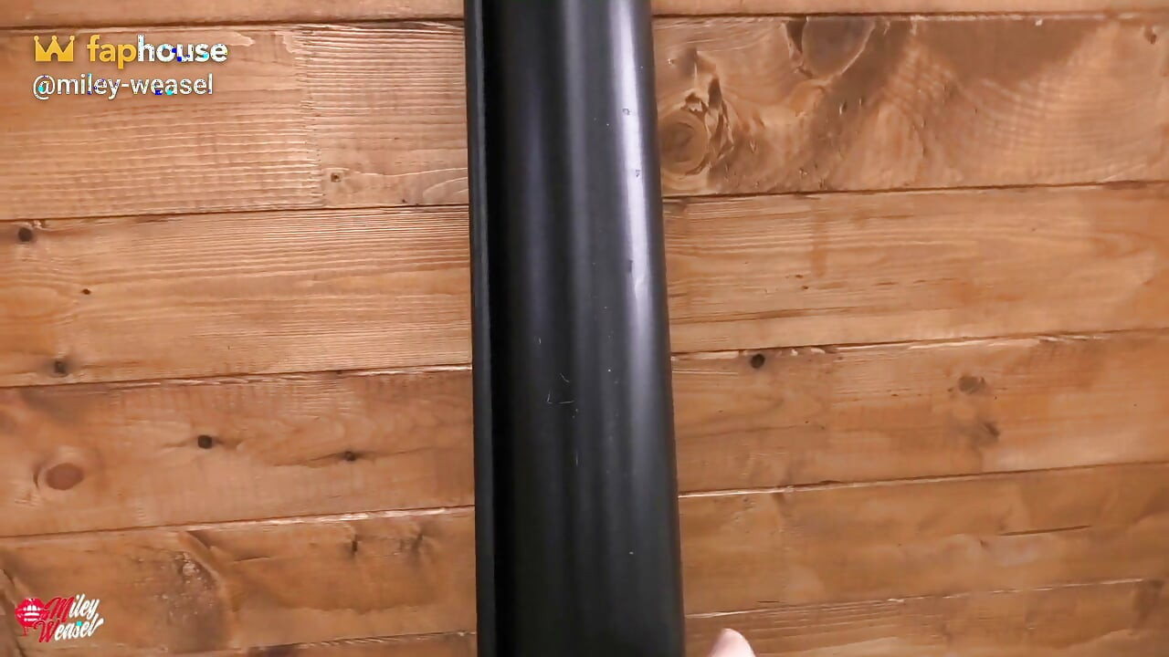 Hotwife!! Horny Blonde MILF Gets Fucked by a Craftsman!!