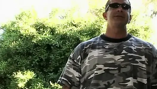 Фильм от Estella León с кримпаем из 5 парней