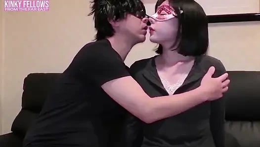 Istri muda yang rumit, dengan syarat tidak ada yang bertanya terlalu dalam pada keadaannya