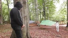 Creampie met een vreemde op de camping