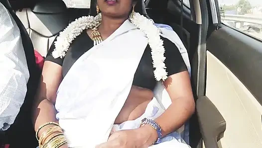 Секс в машине индийской бхабхи. Telugu Bhabi в машине долго едет для траха с пасынок