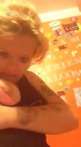 slutty girl fingering