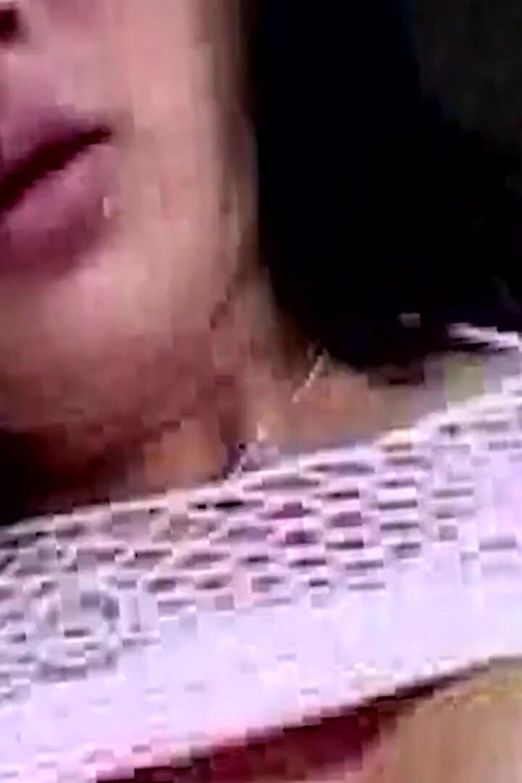 Tesão de milf esticada por pau latejante e brinquedos pingando