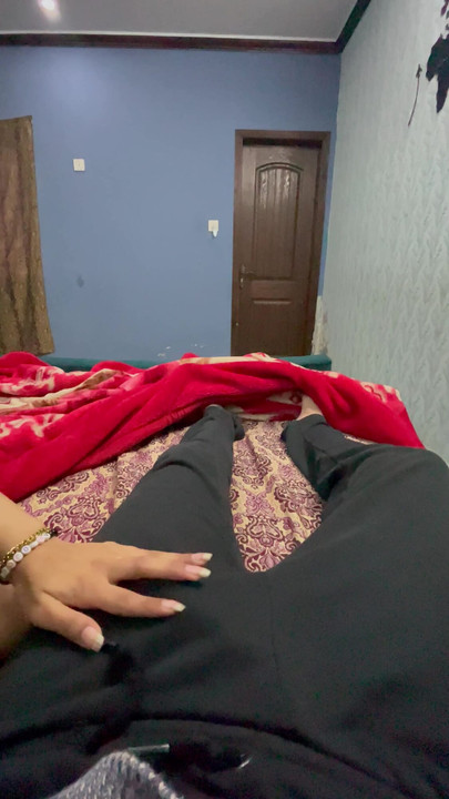 Istri cantik pakisatni dewasa lagi asik mainin kontolku dia lagi sange berat