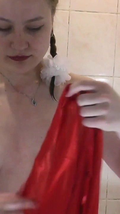 Naturists Home nudism. Adult neighbour shaves in bathroom while virgin naked girl takes shower. Old young. Natural tits Ass Milf | Clip 2