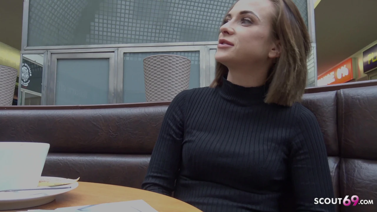 GERMAN SCOUT - FITNESS GIRL SEDUCE FUCK AT STREET CASTING