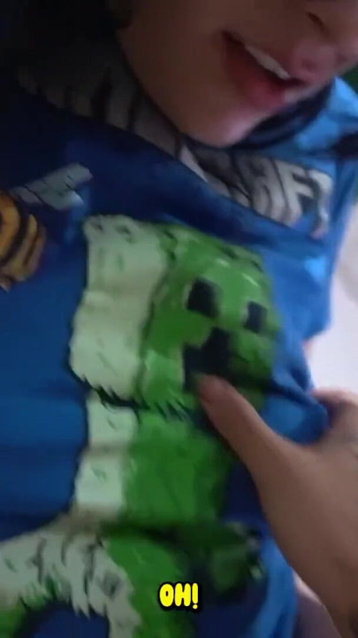 My friend's girlfriend keeps uploading these photos wants me to her | Clip 2